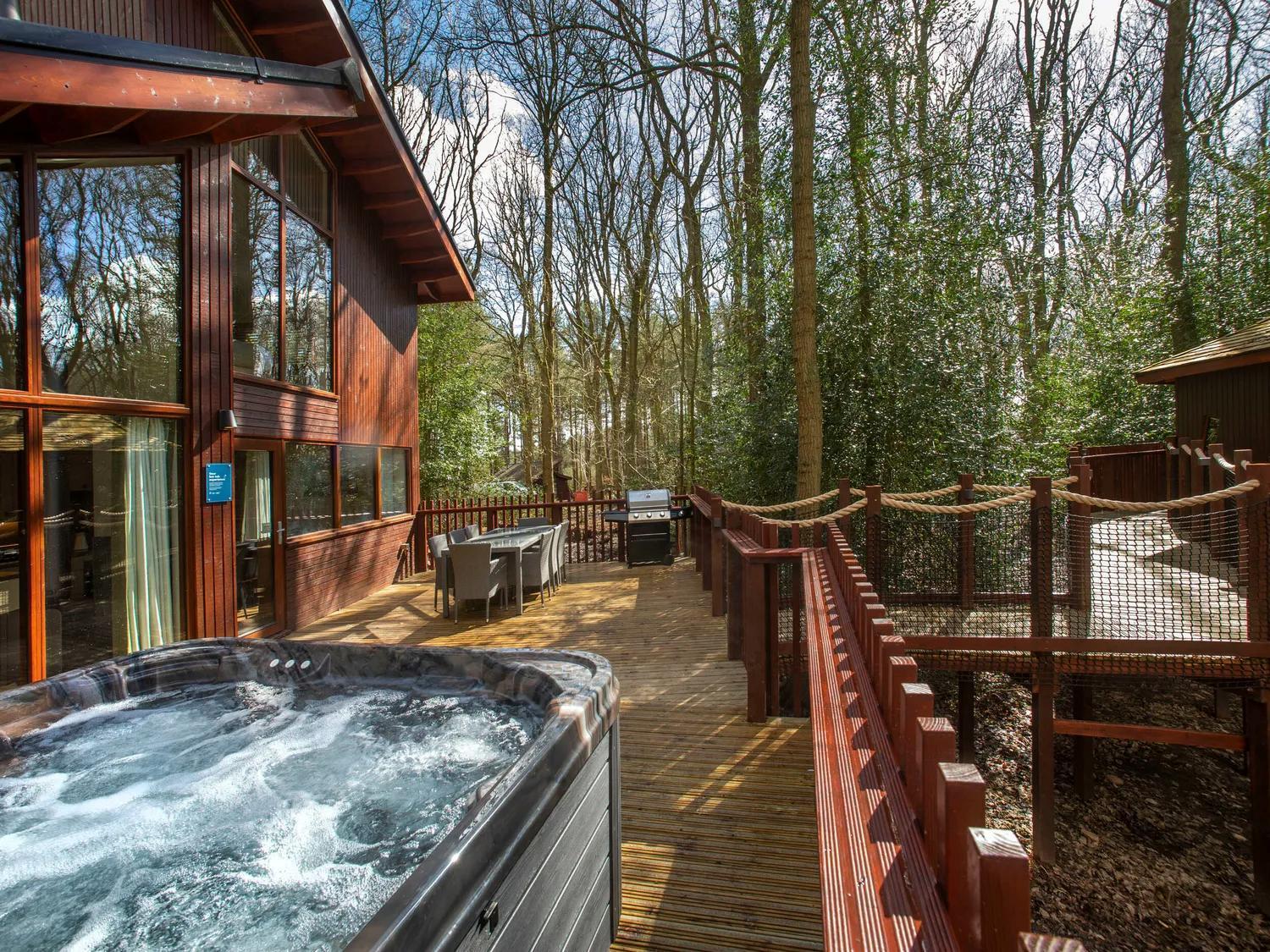 Mouldsworth Delamere Forest Cabins - Forest Holidays מראה חיצוני תמונה
